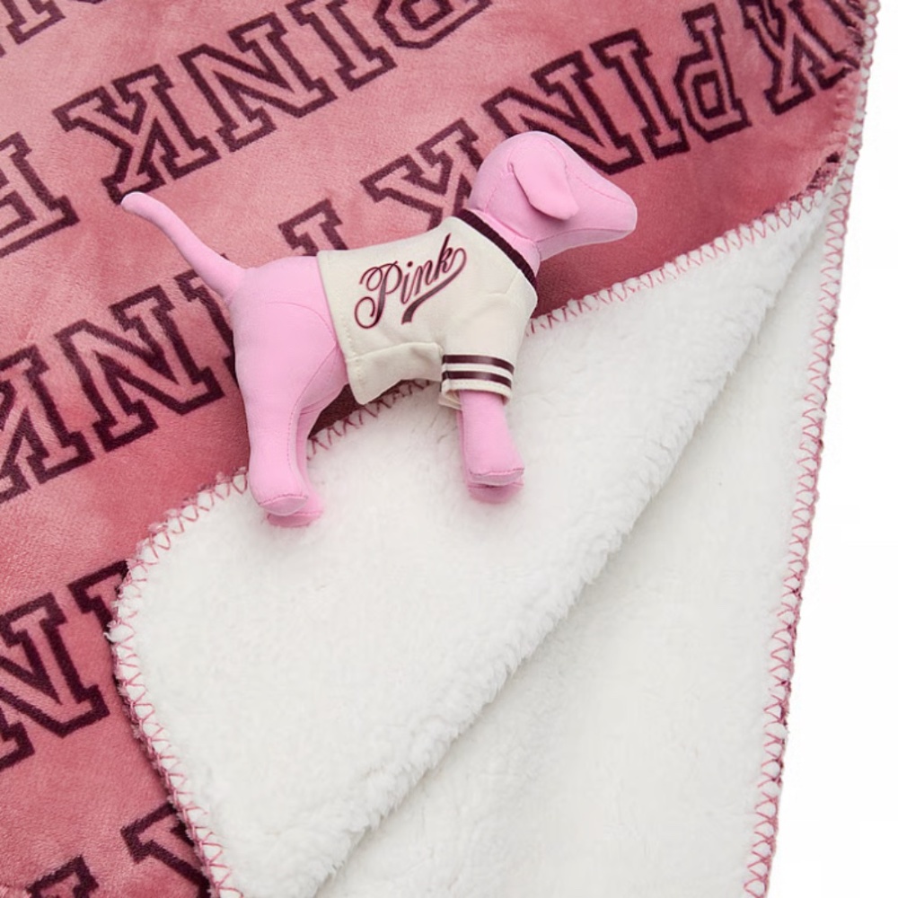 VICTORIA'S SECRET Cozy Logo Blanket